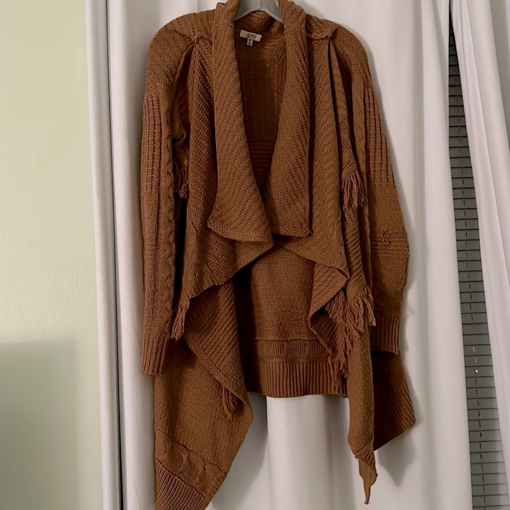 Fringe sweater